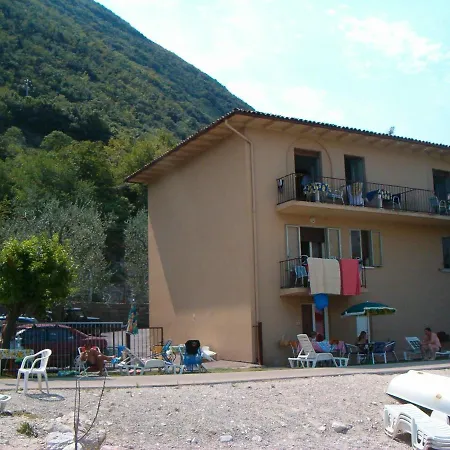Casa Luisa דירה מאלצ'סינה